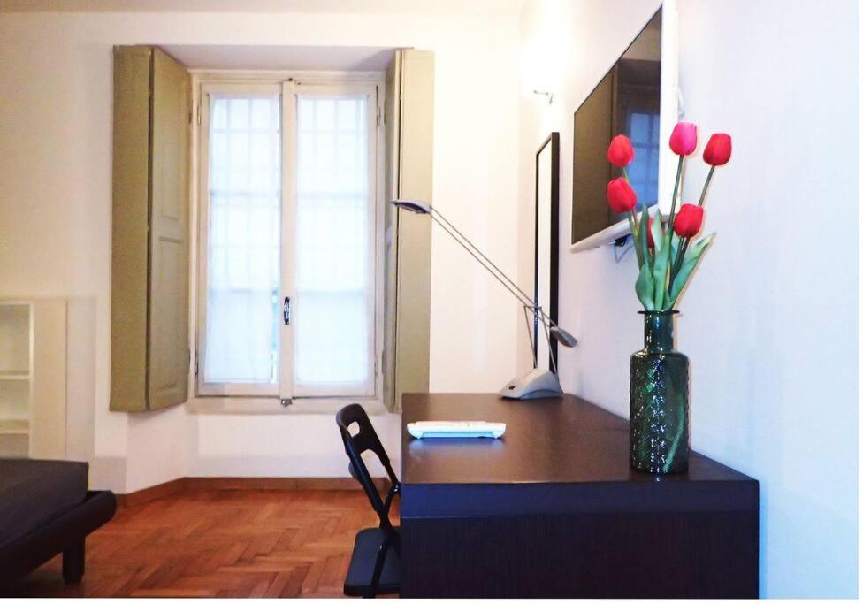 Urban House - Elegant Apartment Brera Milan Center Kültér fotó